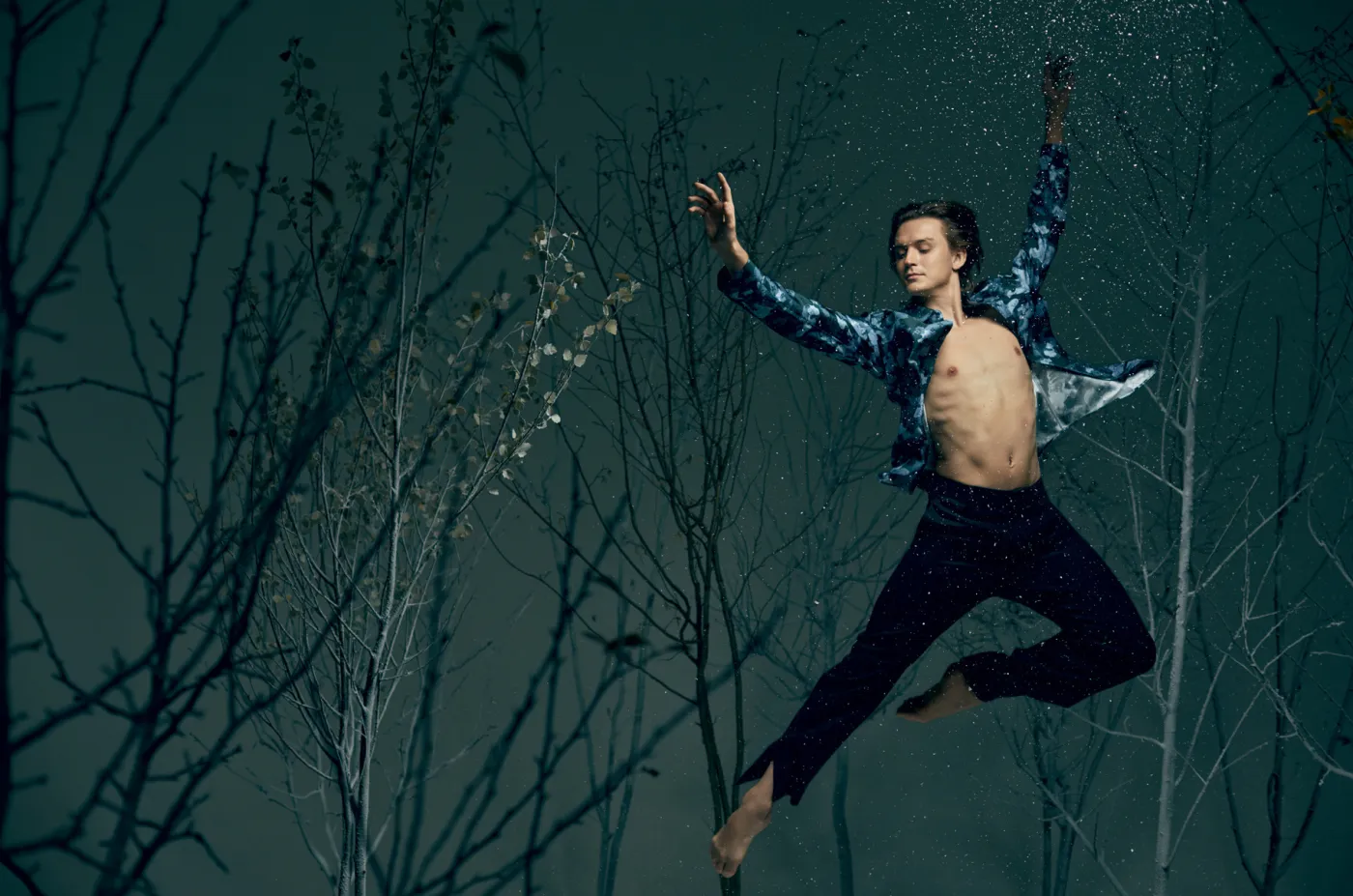 Kitavin Studio Set Design for Louis Vuitton, Moscow, Russia — on-set production